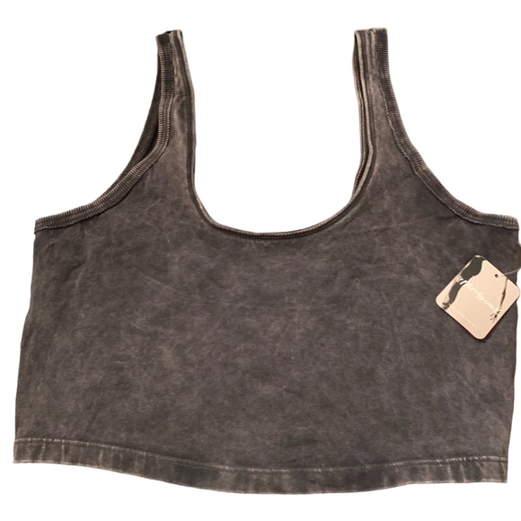 NWT Free People Movement Hot Shot Cropped Cami Medium - Picture 3 of 4